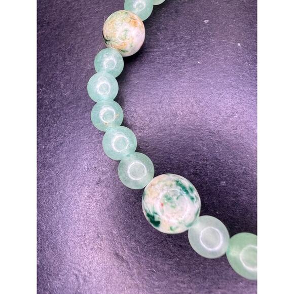 Green aventurine, and Hackmanite stretch bracelet 8 inch - Picture 6 of 7